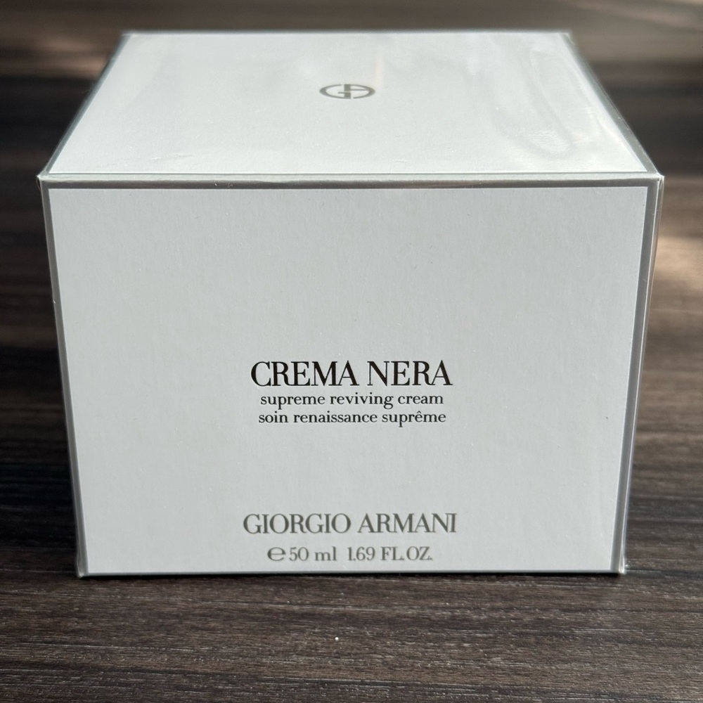 Giorgio Armani Crema Nera Supreme Reviving Cream - Elegant White